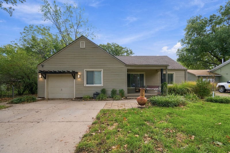 3252 N Coolidge Ave, Wichita, KS 67204