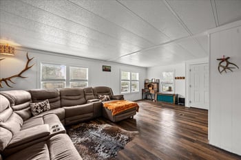 211 S Main St, Rose Hill, KS 67133