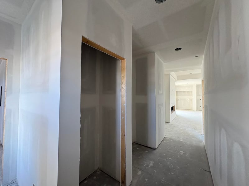 5813 Plumthicket St, Bel Aire, KS 67226