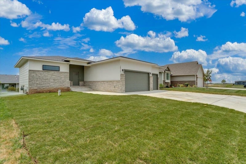10515 W Basil St, Wichita, KS 67215