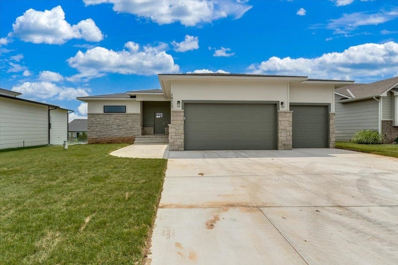 10515 W Basil St, Wichita, KS 67215