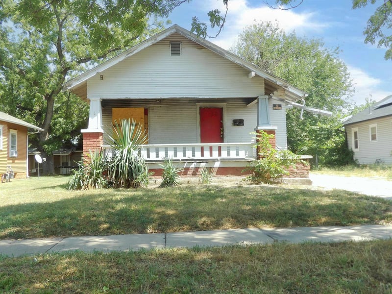 2032 S Main St, Wichita, KS 67213