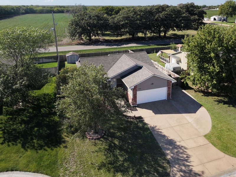 11933 W Central Park Ct, Wichita, KS 67205