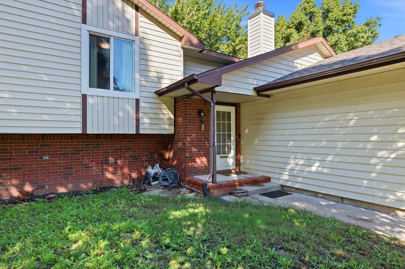 1225 N Wild Turkey Dr, Derby, KS 67937