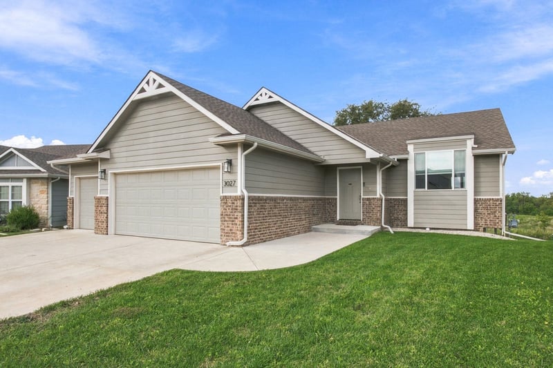 3027 N Susan Ln, Mulvane, KS 67110