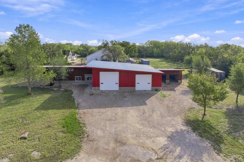 12621 SW 20th St, Benton, KS 67017