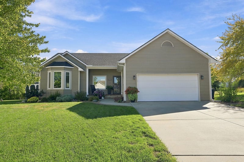 1345 Glenview Dr, El Dorado, KS 67042