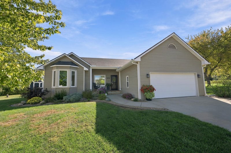 1345 Glenview Dr, El Dorado, KS 67042