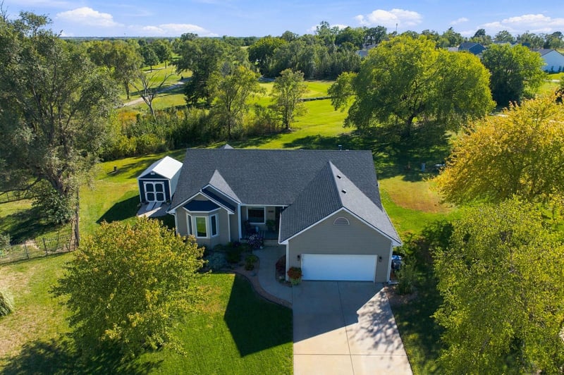 1345 Glenview Dr, El Dorado, KS 67042