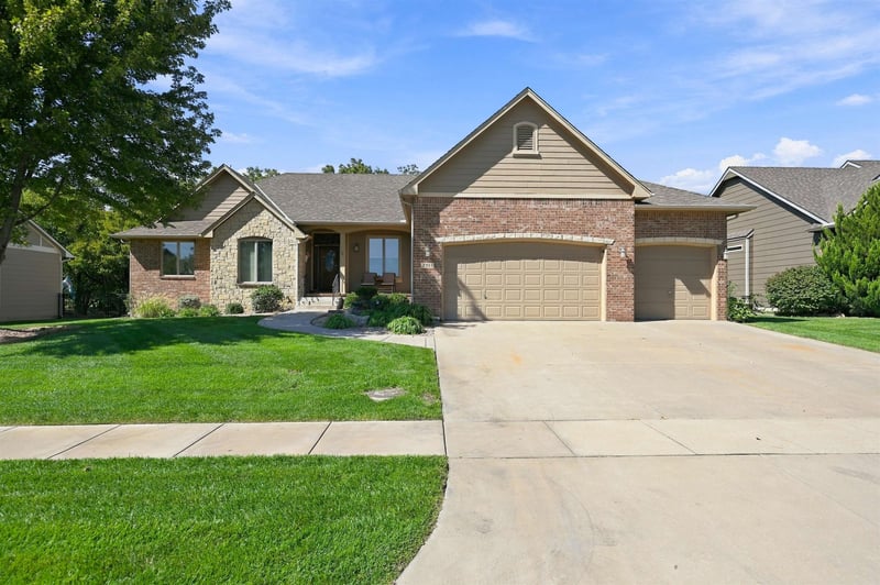 2301 N Rough Creek Rd, Derby, KS 67037