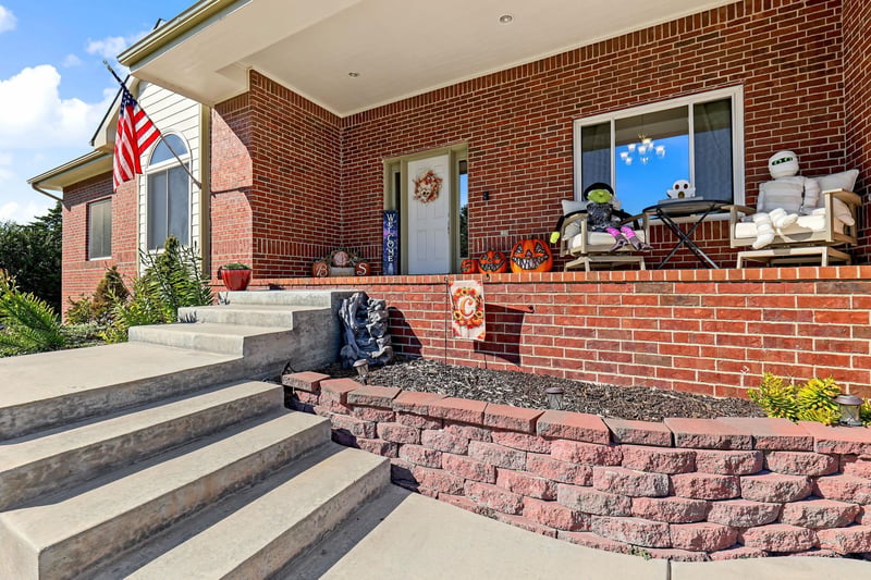48 W Stevie Ct, Goddard, KS 67052