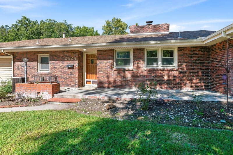 2624 E Clover, Wichita, KS 67216