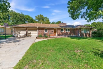 2624 E Clover, Wichita, KS 67216