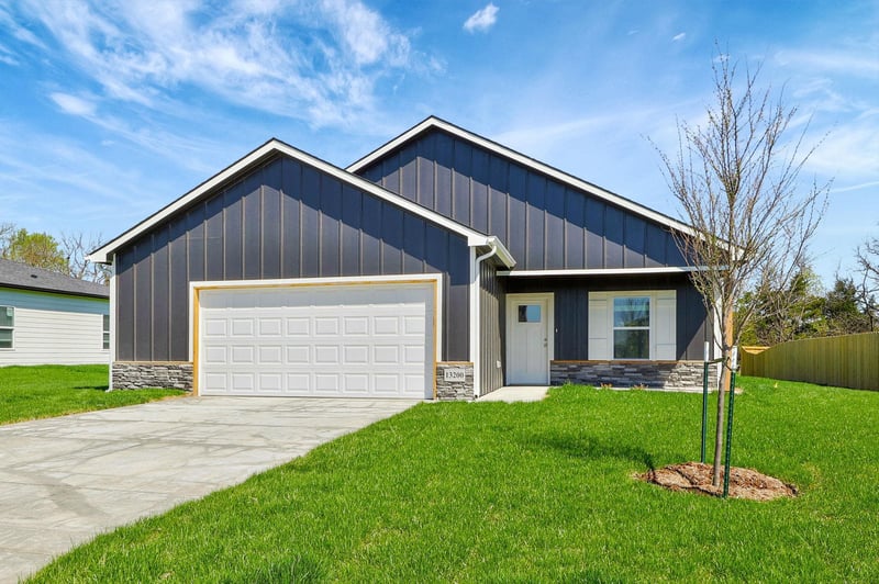 612 W Monticello Ct, Andover, KS 67002