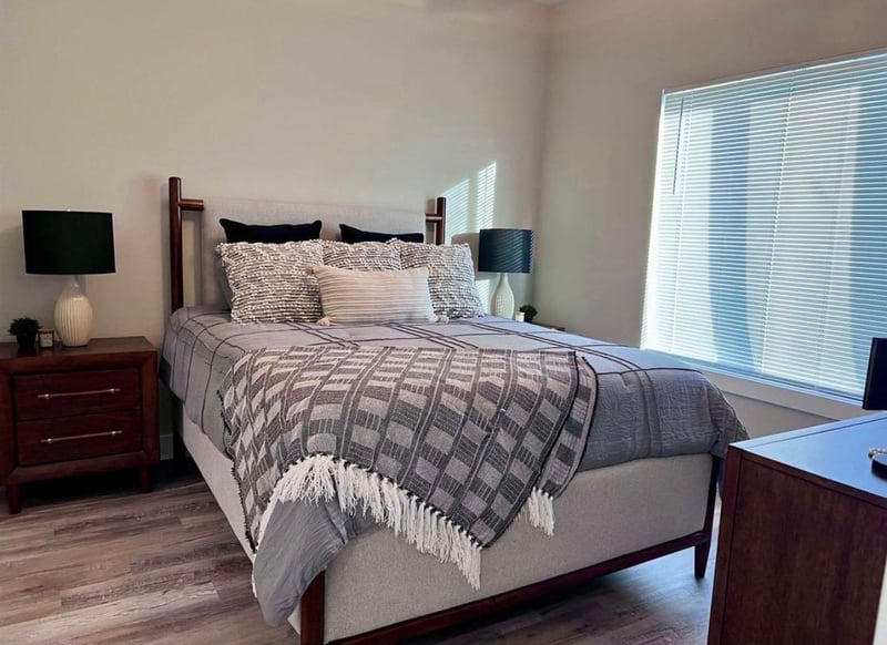 2617 S Flightline Cir, Wichita, KS 67210