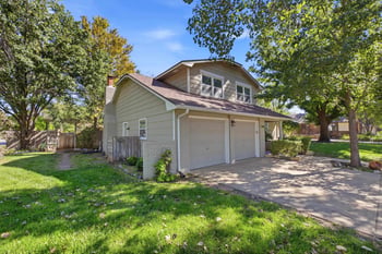 2502 S Yellowstone Cir, Wichita, KS 67215