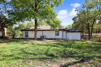 1547 N Gentry Dr, Wichita, KS 67208
