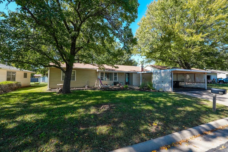 527 Village, El Dorado, KS 67042