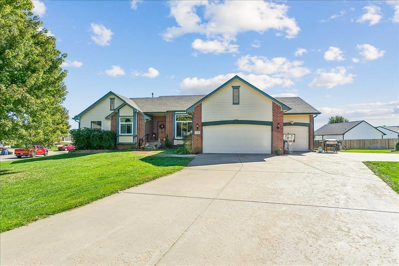 1325 Prairie View Rd, El Dorado, KS 67042