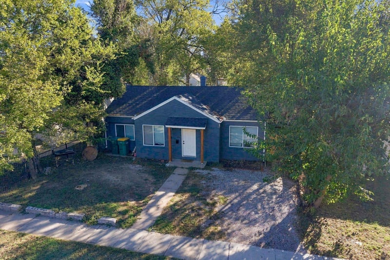 1738 N Waco Ave, Wichita, KS 67203