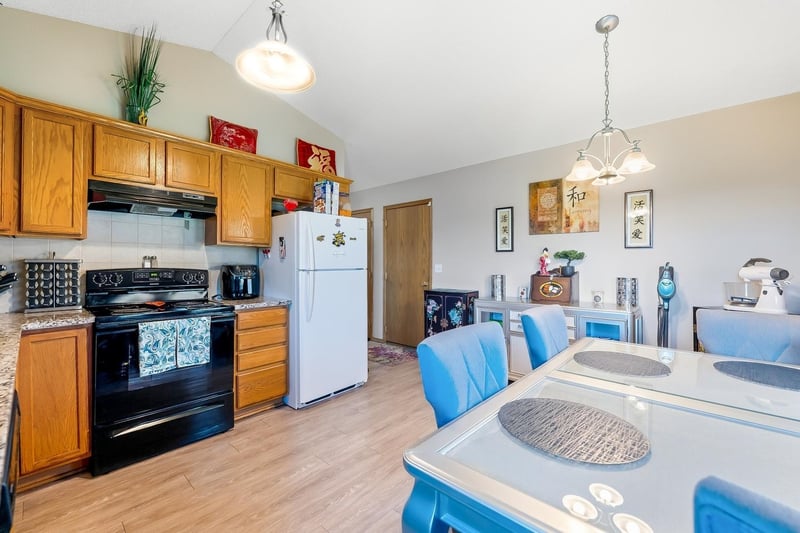 3343 N Governeour Cir, Wichita, KS 67226