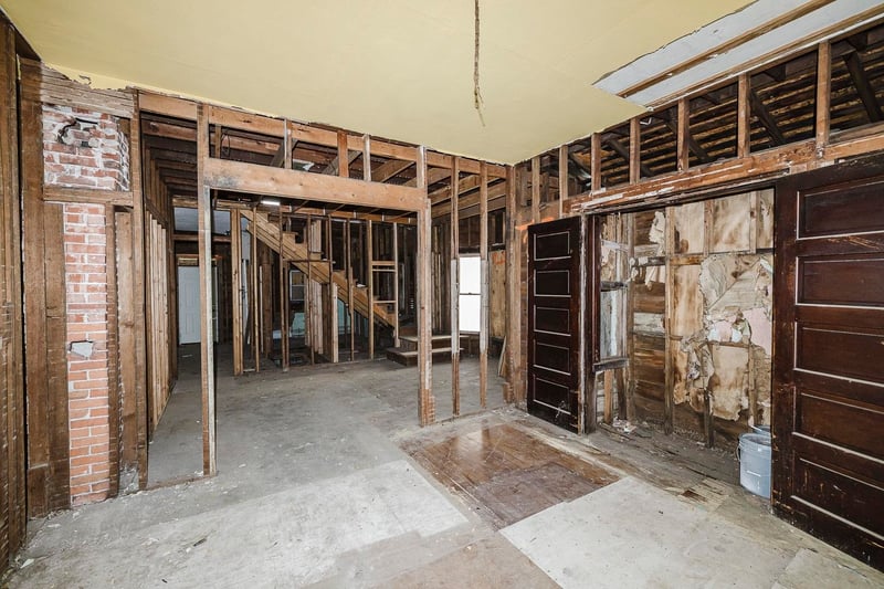 1310 W University, Wichita, KS 67213