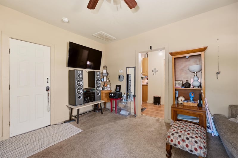 1425 Dearborn, Augusta, KS 67010