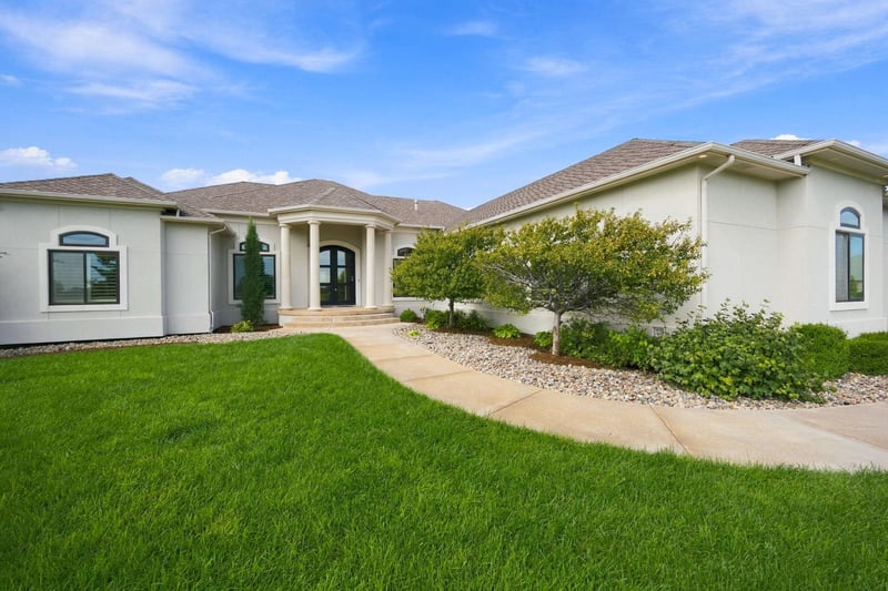 2901 W Crystal Beach St, Wichita, KS 67204-2410