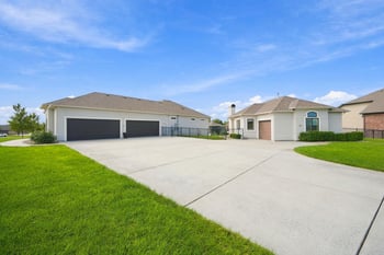 2901 W Crystal Beach St, Wichita, KS 67204-2410