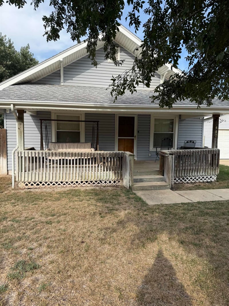 1447 N Custer Ln, Augusta, KS 67010