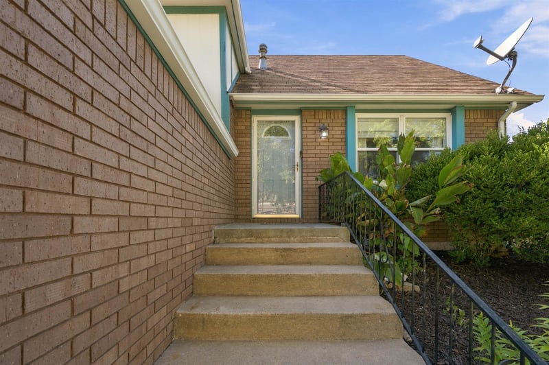 1399 N Valleyview St, Wichita, KS 67212