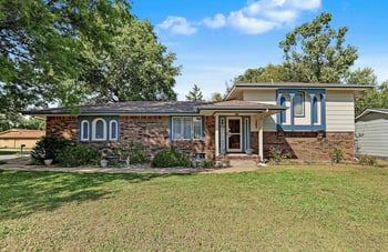 1000 E Market, Derby, KS 67037