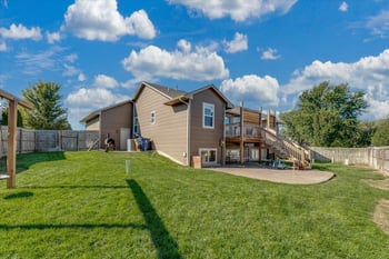 2430 S Westgate Ct, Wichita, KS 67215