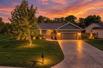 15818 E Woodcreek St, Wichita, KS 67230