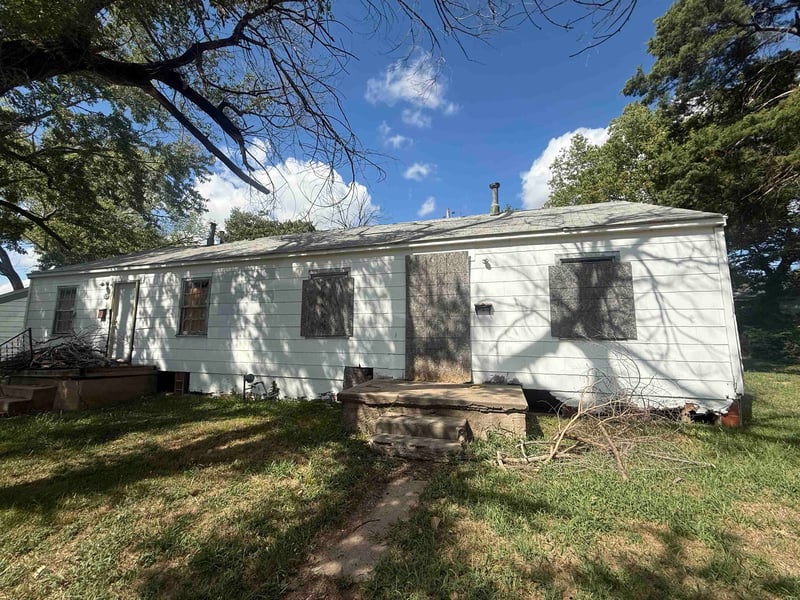 3569-3573 E Ross Pw, Wichita, KS 67210