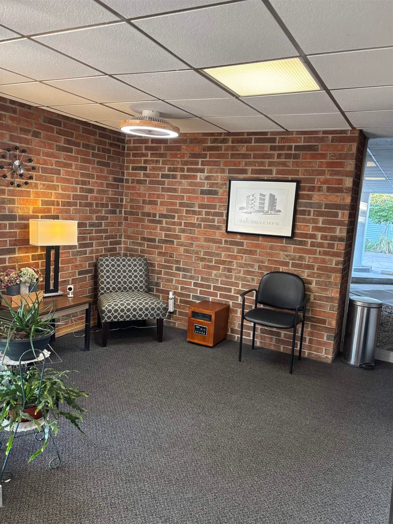 330 W Central Ave #3B, El Dorado, KS 67042