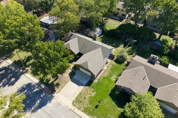 1204 N Armstrong Ct, Derby, KS 67037
