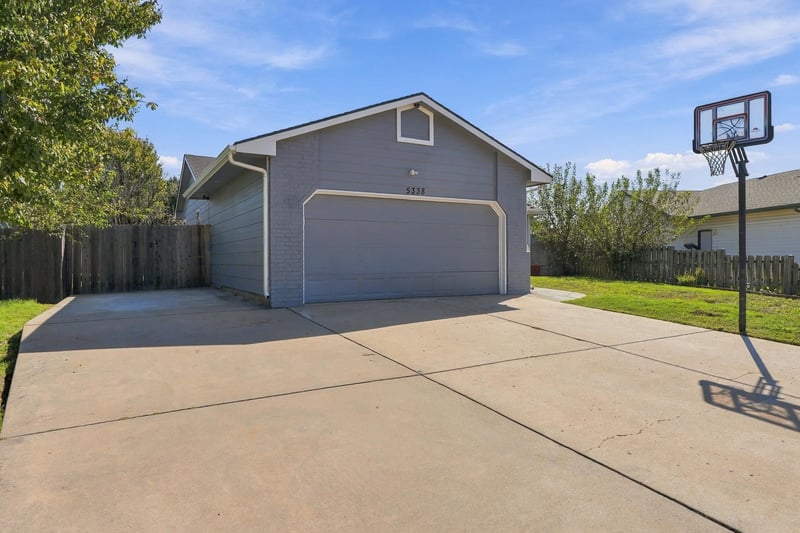 5338 S Main, Wichita, KS 67217