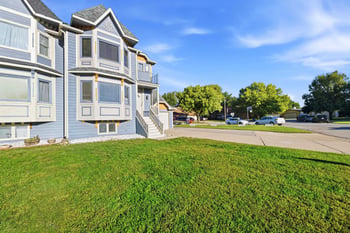 1714 E Evergreen Ct, Derby, KS 67037