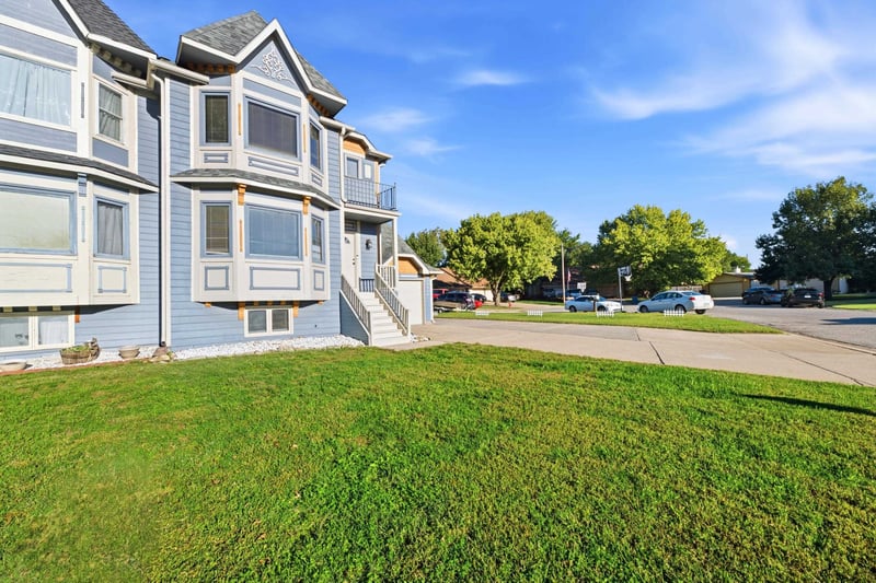 1714 E Evergreen Ct, Derby, KS 67037