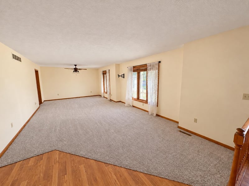 409 N Willow St, Solomon, KS 67480