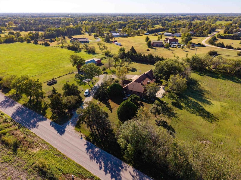 15903 SW 140th St, Rose Hill, KS 67133