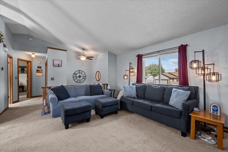 2225 S Dalton St, Wichita, KS 67207
