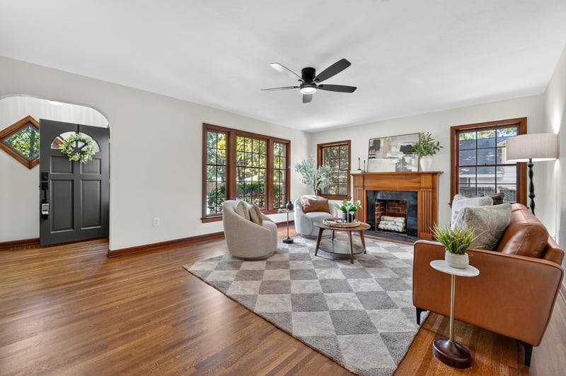 3426 E Navajo Ln, Wichita, KS 67216