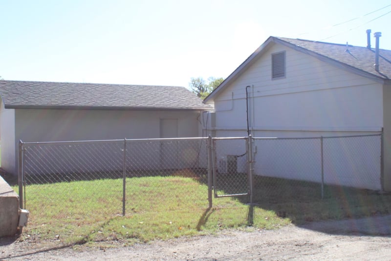 1521 Main, Winfield, KS 67156