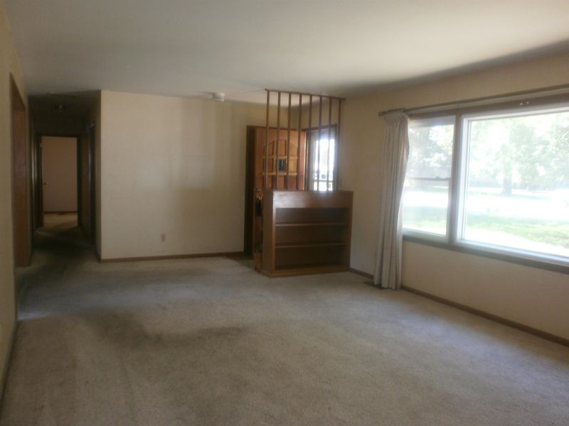 1426 N Walnut St, Mcpherson, KS 67460