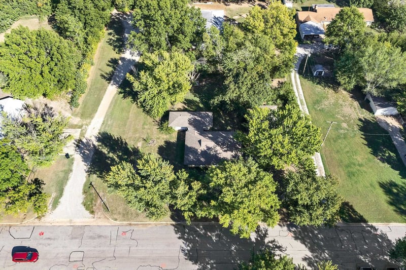 120 N Ohio, Oxford, KS 67119