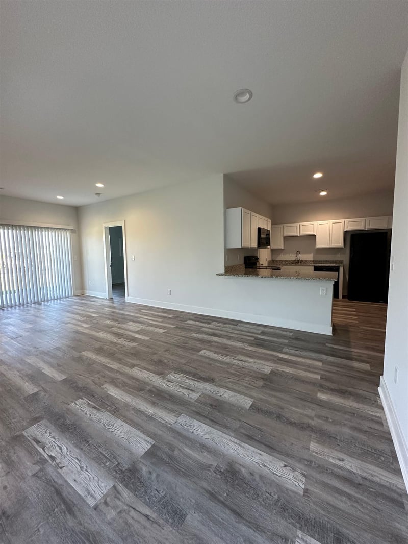 5472 E Colburn St #5474 E Colburn St, Bel Aire, KS 67220