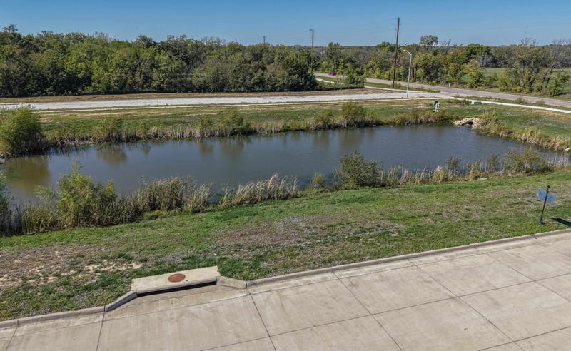 5472-5474 E Colburn, Bel Aire, KS 67220-3007