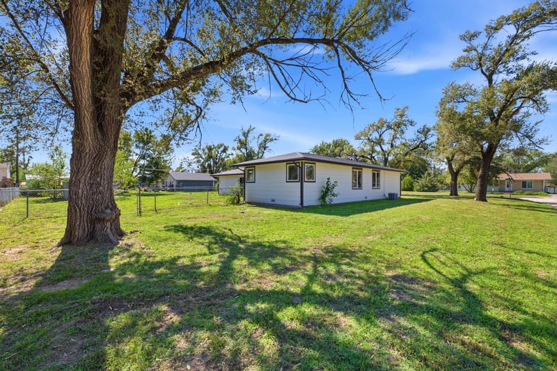 716 N Boyd, Wichita, KS 67212